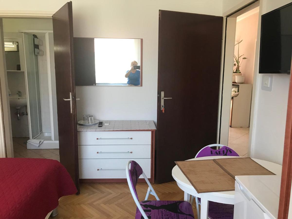 Sobe Stefanija Apartment Umag Bagian luar foto